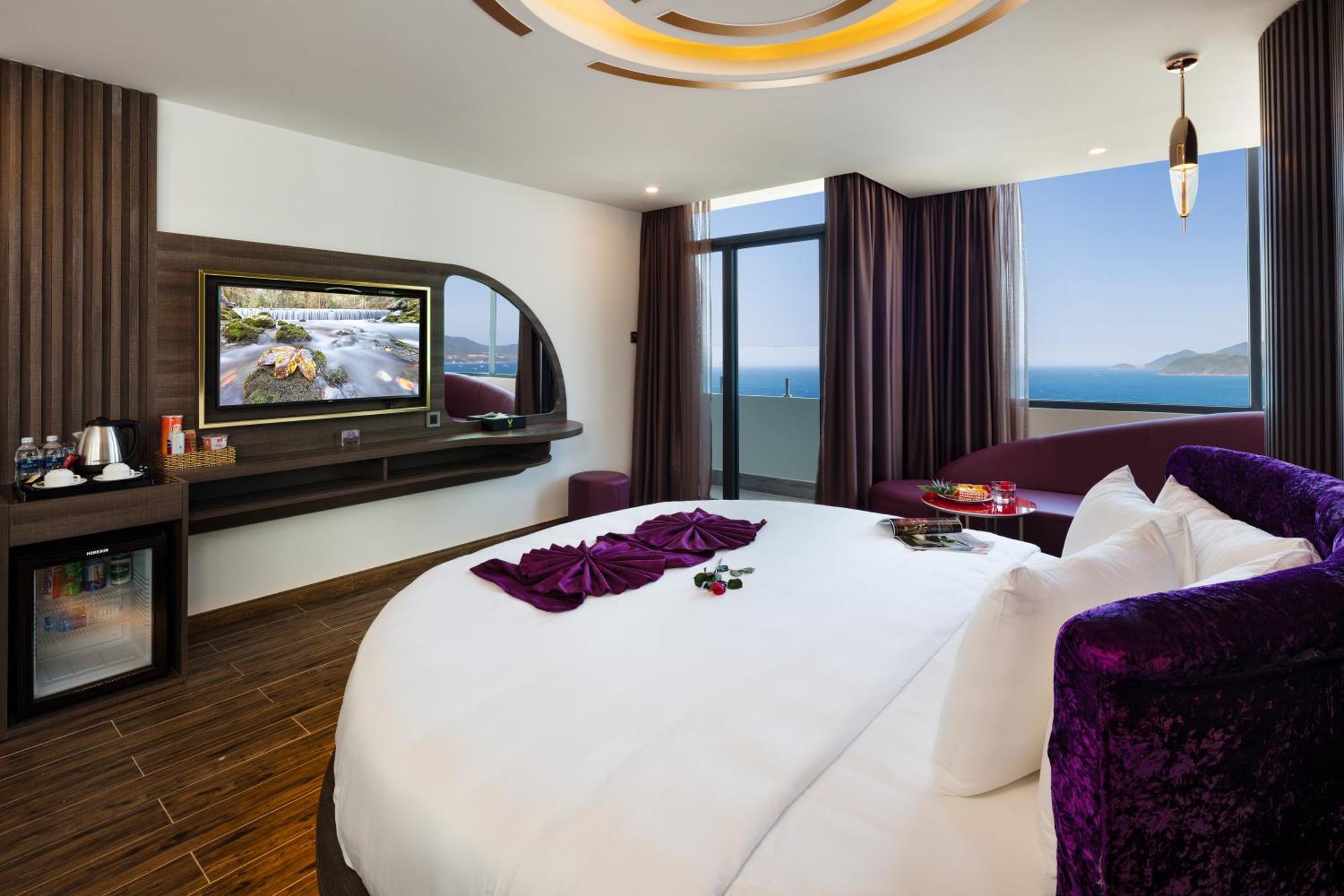V Hotel Nha Trang Exterior foto